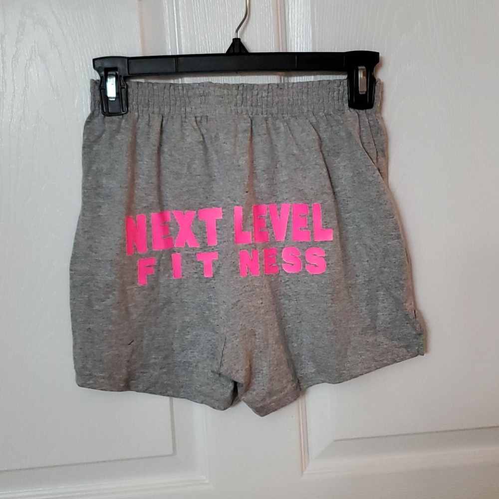 Shorts - Picture 2 of 3